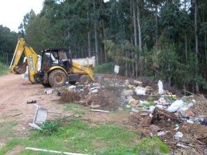 Acumulo de lixo preocupa municipio (3)
