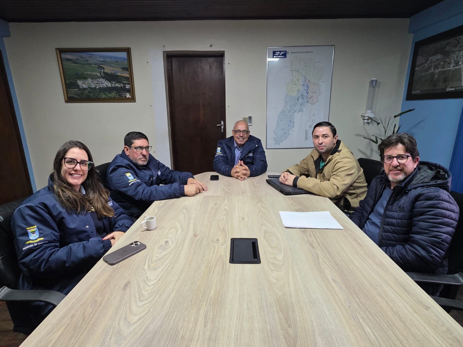 Imagem de capa da notícia: Gestão municipal se reúne para estruturar e alinhar a implantação do novo Departamento de Água e Saneamento em Candiota