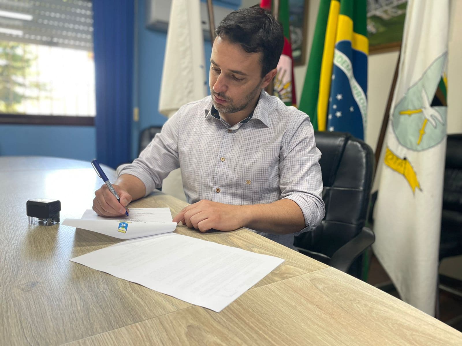 Imagem de capa da notícia: LEI COMPLEMENTAR MUNICIPAL Nº. 090, DE 08 DE NOVEMBRO DE 2022