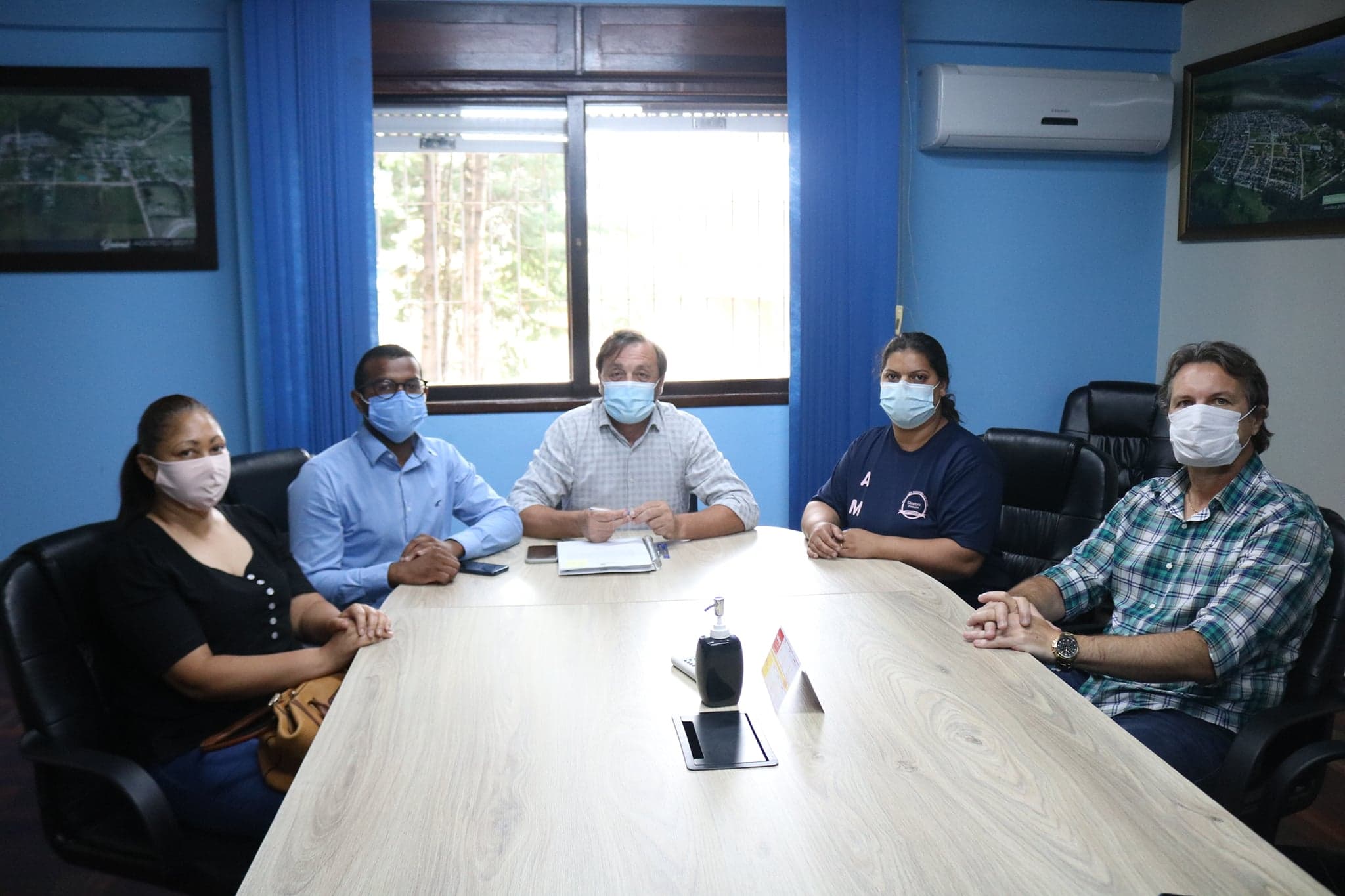 Imagem de capa da notícia: PREFEITO FOLADOR RECEBE MORADORES DO SEIVAL