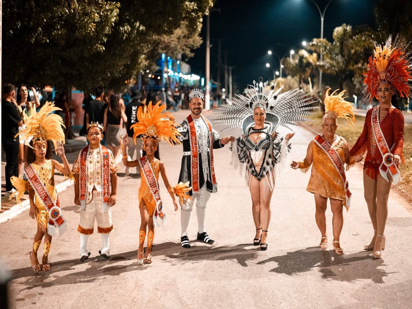 Imagem de capa da notícia: Primeira noite de carnaval em Candiota reuniu foliões de diferentes lugares na sede do município