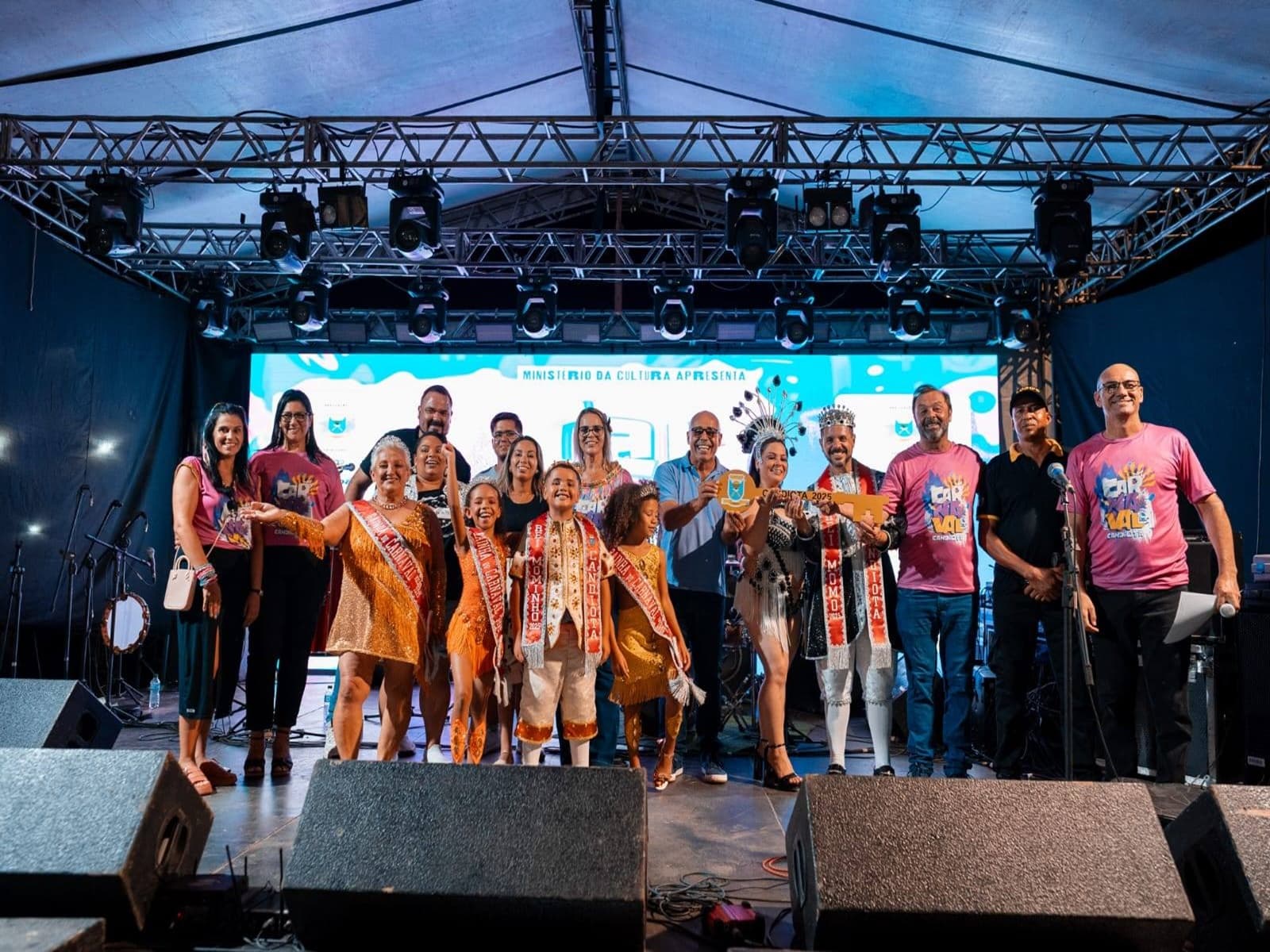 Imagem de capa da notícia: Último dia do carnaval fora de época de Candiota