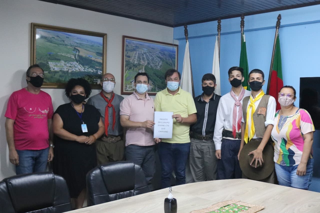 Imagem de capa da notícia: EXECUTIVO CANDIOTENSE RECEBE COMITIVA DO CTG LUIZ CHIRIVINO