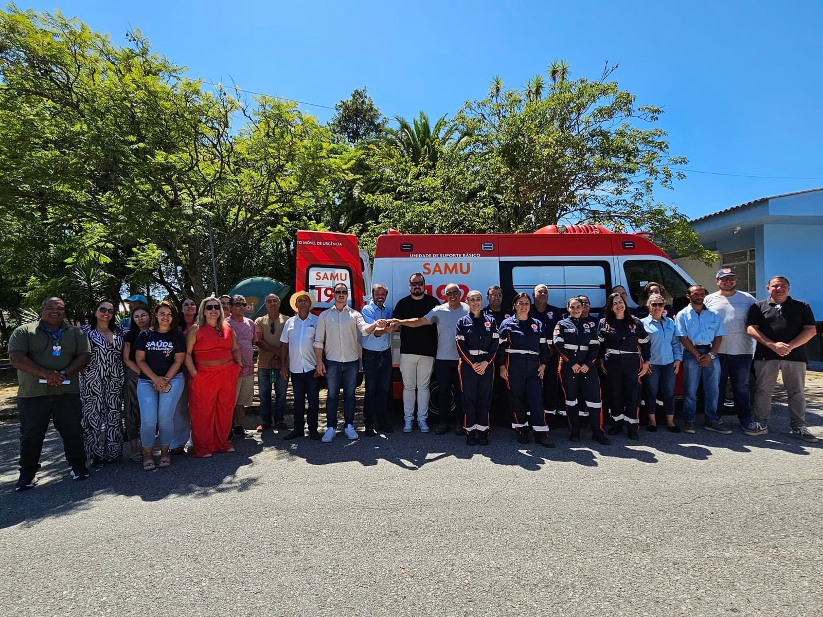 Imagem de capa da notícia: Base do SAMU em Candiota recebe oficialmente a nova ambulância